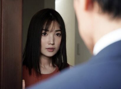 Cô học trò ngây thơ ngày nào bị thầy giáo lạm dụng giờ đây quyến rũ thầy để báo thù